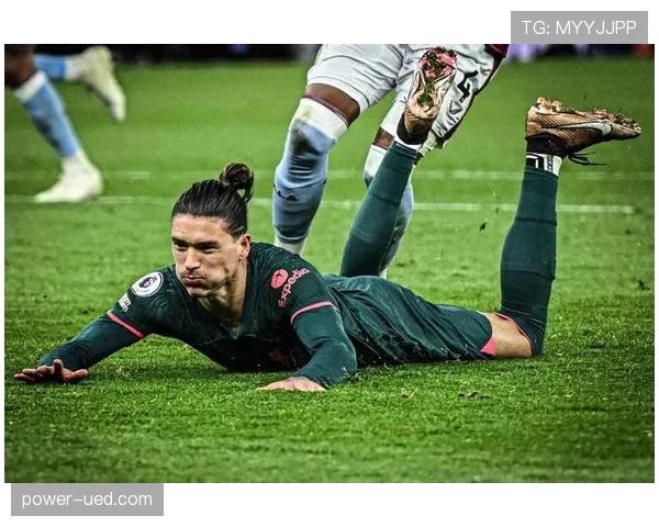 努涅斯与桑切斯：南美前锋进化路径中的风格分野与能力断点